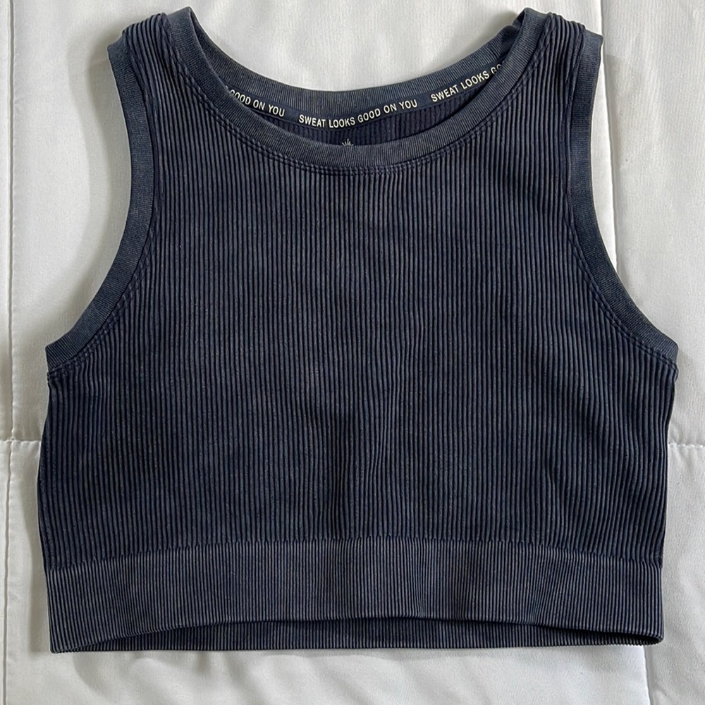 Off-line by Aerie large stretch crop top. Color Navy